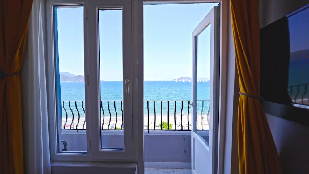 Standard Tek Büyük Yataklı Oda, Deniz Manzaralı