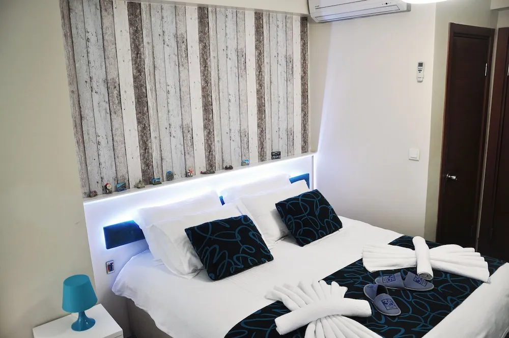 Deluxe Büyük Yataklı Tek Kişilik Oda