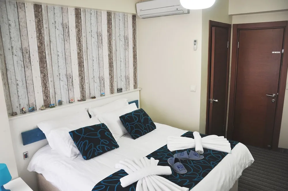 Deluxe Büyük Yataklı Tek Kişilik Oda