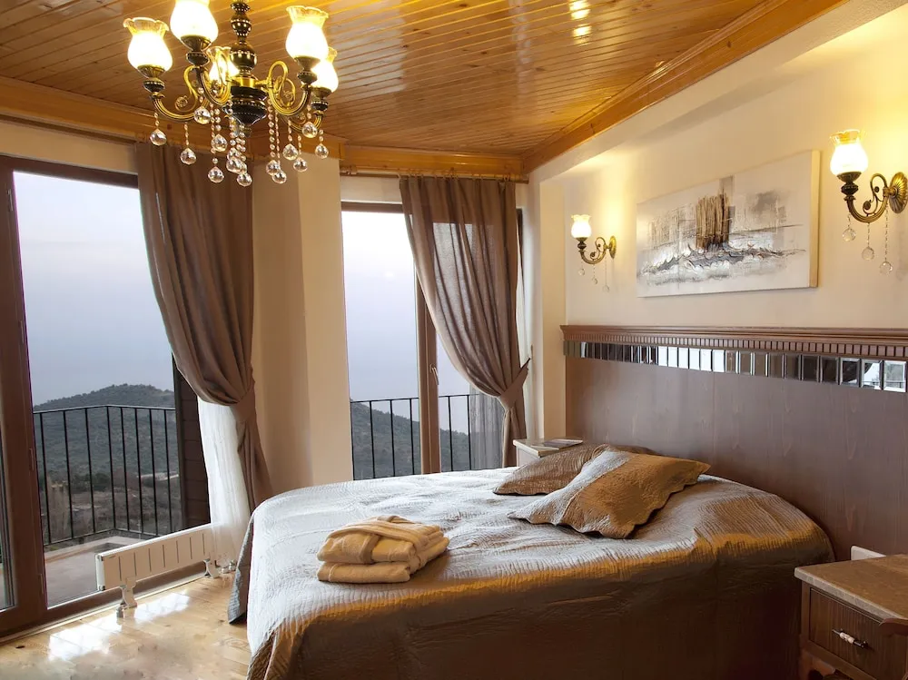 Deluxe Oda, Şömine, Deniz Manzaralı