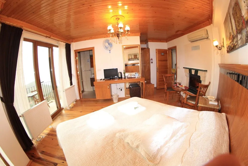 Deluxe Oda, Şömine, Deniz Manzaralı