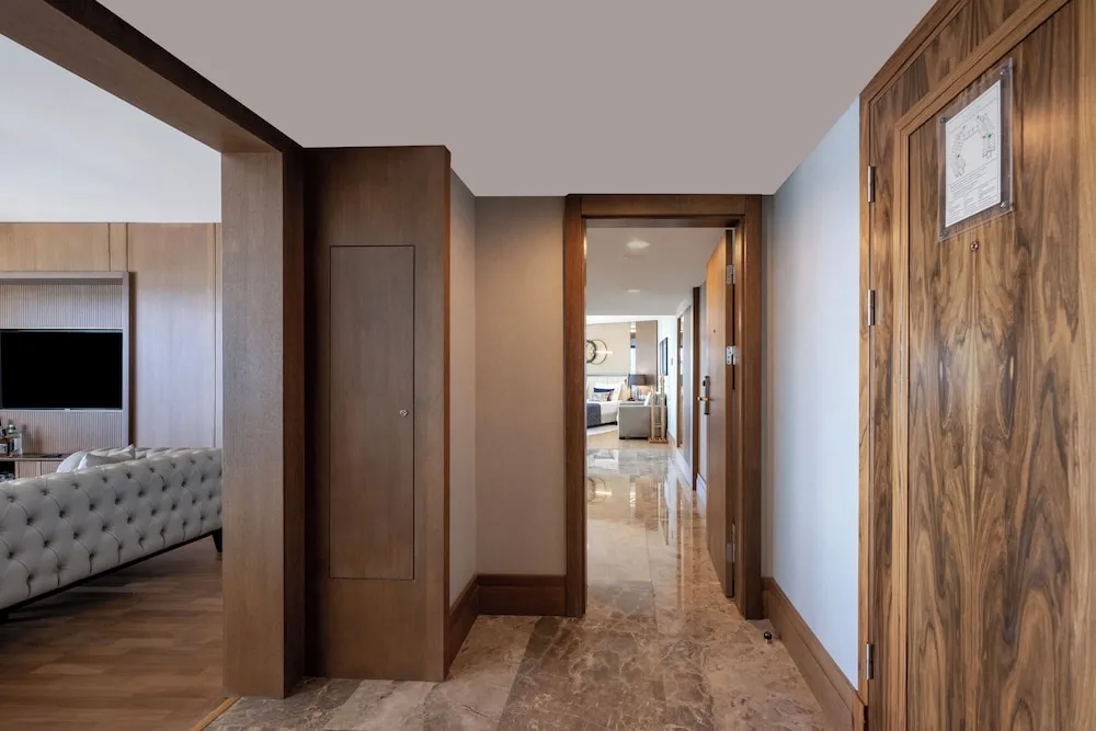 Royal Suite
