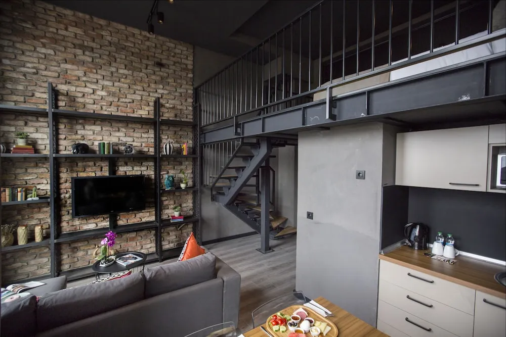 Çatı Katı (Loft)