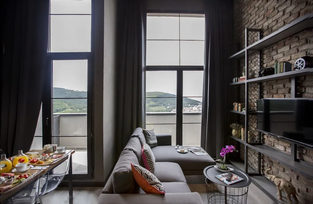 Çatı Katı (Loft)