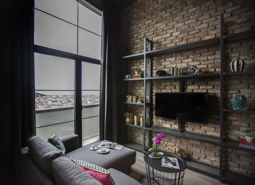Çatı Katı (Loft)