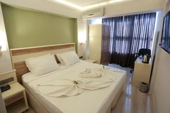 Best Smyrna Hotel
