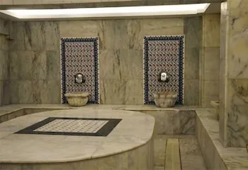 Best Smyrna Hotel