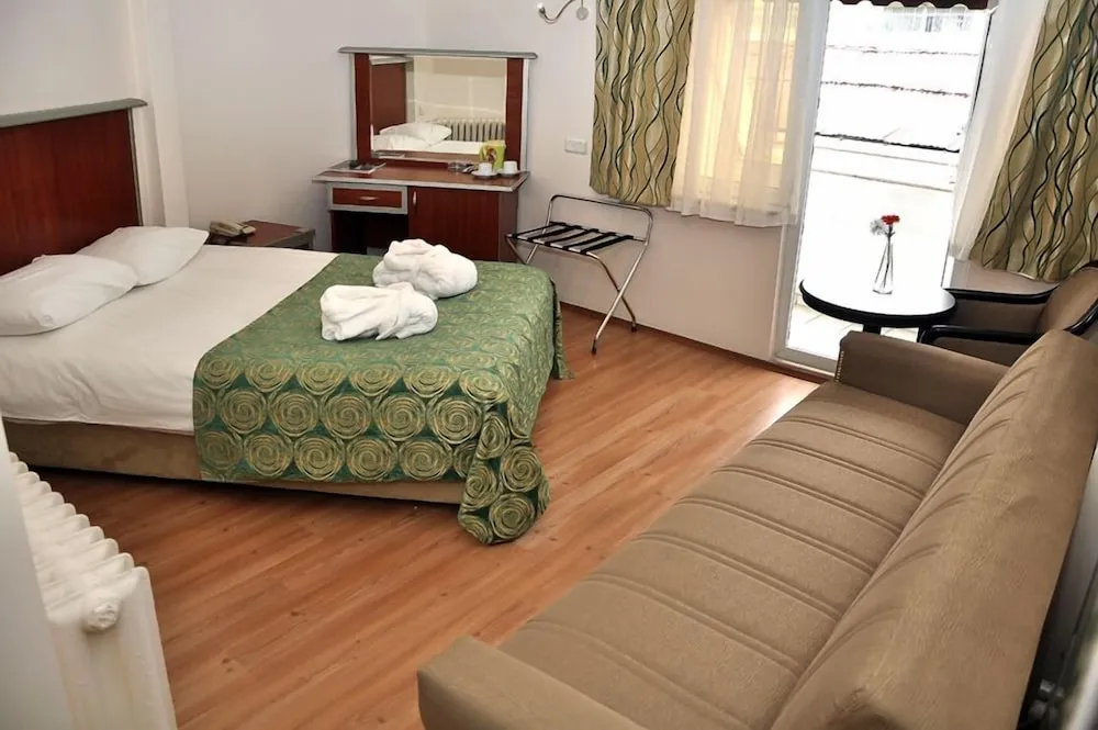 Comfort Çatı Katı (Loft), Sigara İçilebilir, Özel Banyo