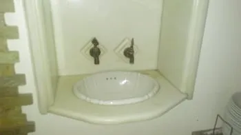 Adapalas Hotel