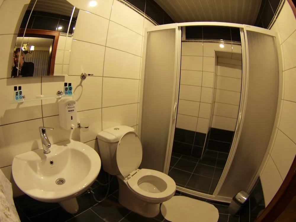 TRIPLE ROOM WITH RIVER VIEW