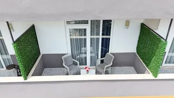 Hillside Apart House