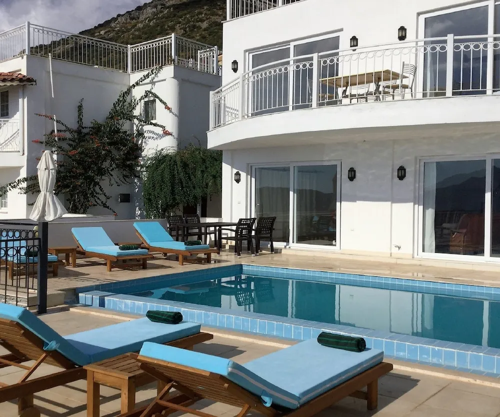 Exclusive Villa, 2 Yatak Odası, Deniz Manzaralı, Havuz Kenarı