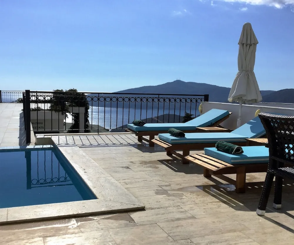 Exclusive Villa, 2 Yatak Odası, Deniz Manzaralı, Havuz Kenarı