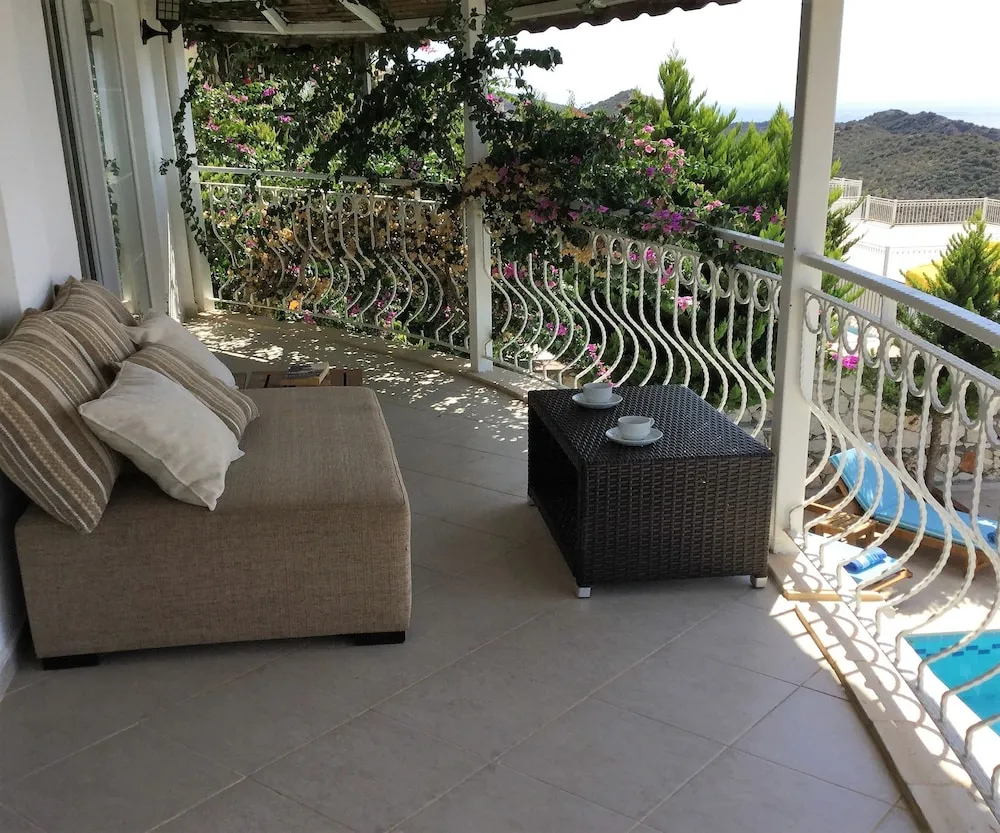 Luxury Villa, 6 Yatak Odası, Deniz Manzaralı, Havuz Kenarı