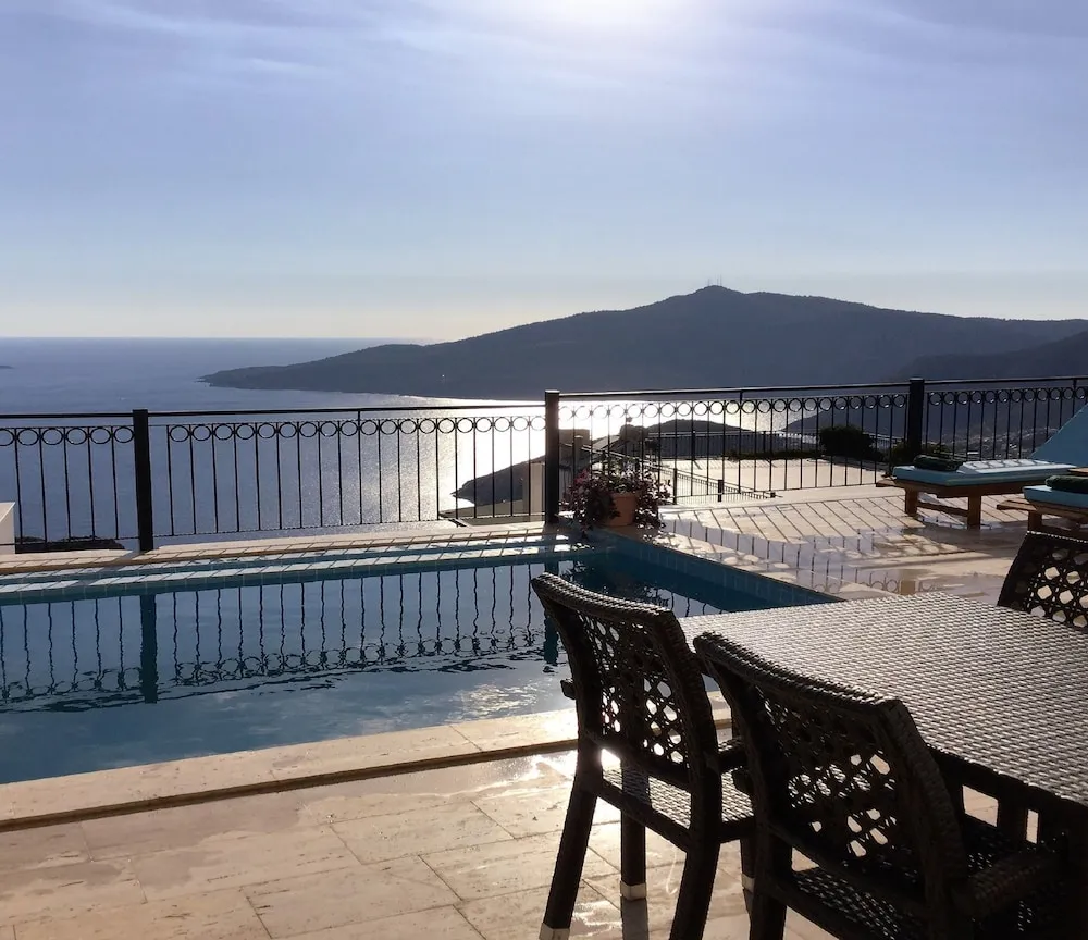Exclusive Villa, 5 Yatak Odası, Deniz Manzaralı, Havuz Kenarı