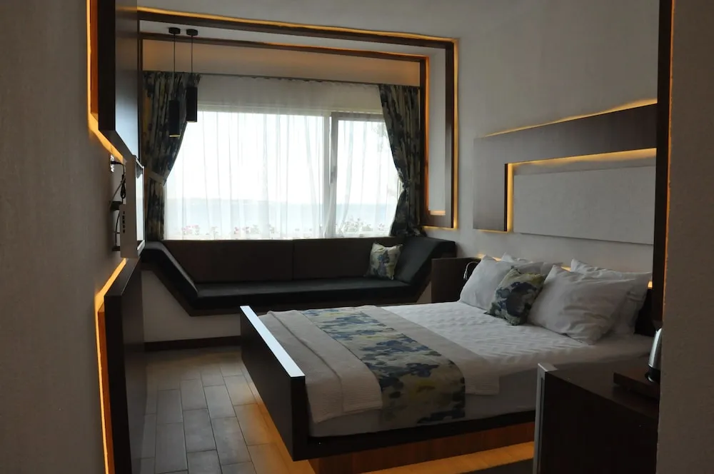 Deluxe Tek Büyük Yataklı Oda, Sigara İçilmez, Deniz Manzaralı