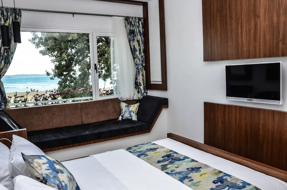 Deluxe Tek Büyük Yataklı Oda, Sigara İçilmez, Deniz Manzaralı