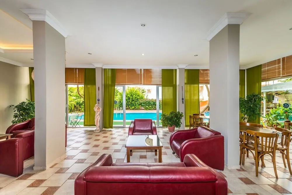 The S Apart & Suites Hotel