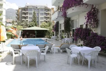 The S Apart & Suites Hotel