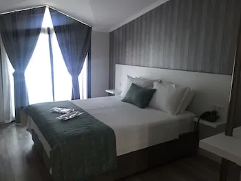 Side Center Hotel