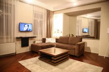 Pera City Suites