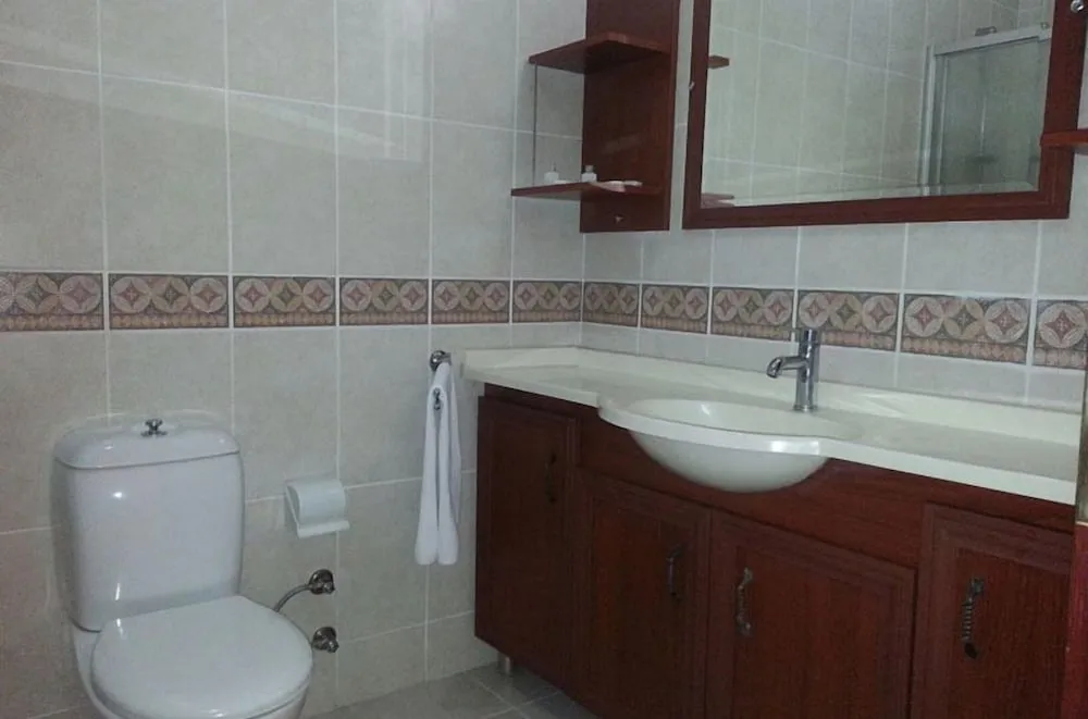 Standard Tek Büyük veya İki Ayrı Yataklı Oda