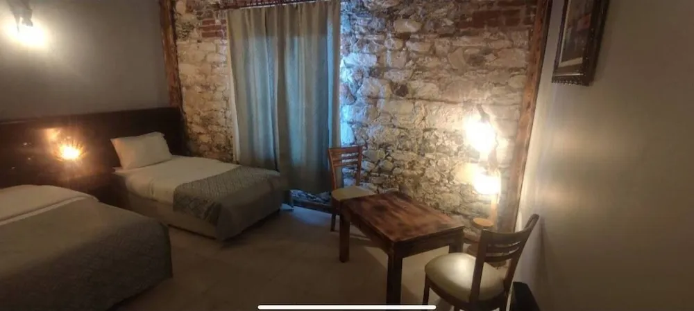 Standard Üç Kişilik Oda