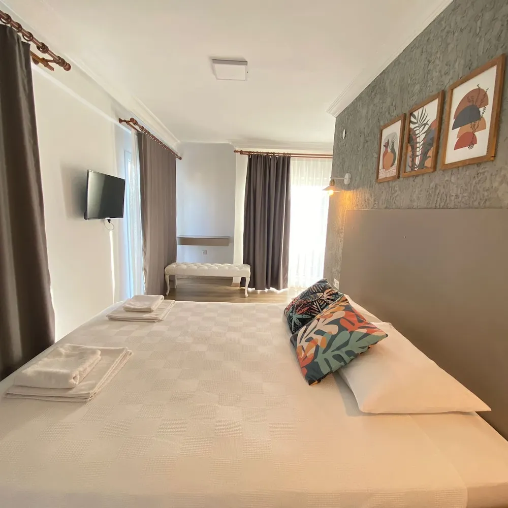 Comfort Dört Kişilik Oda, Deniz Manzaralı