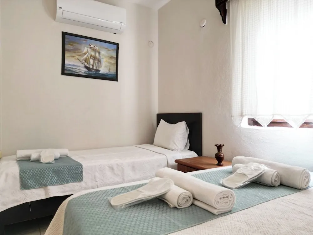 Classic Üç Kişilik Oda