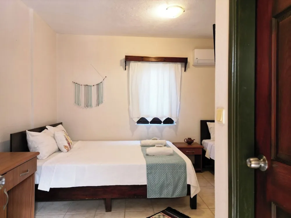 Classic Üç Kişilik Oda