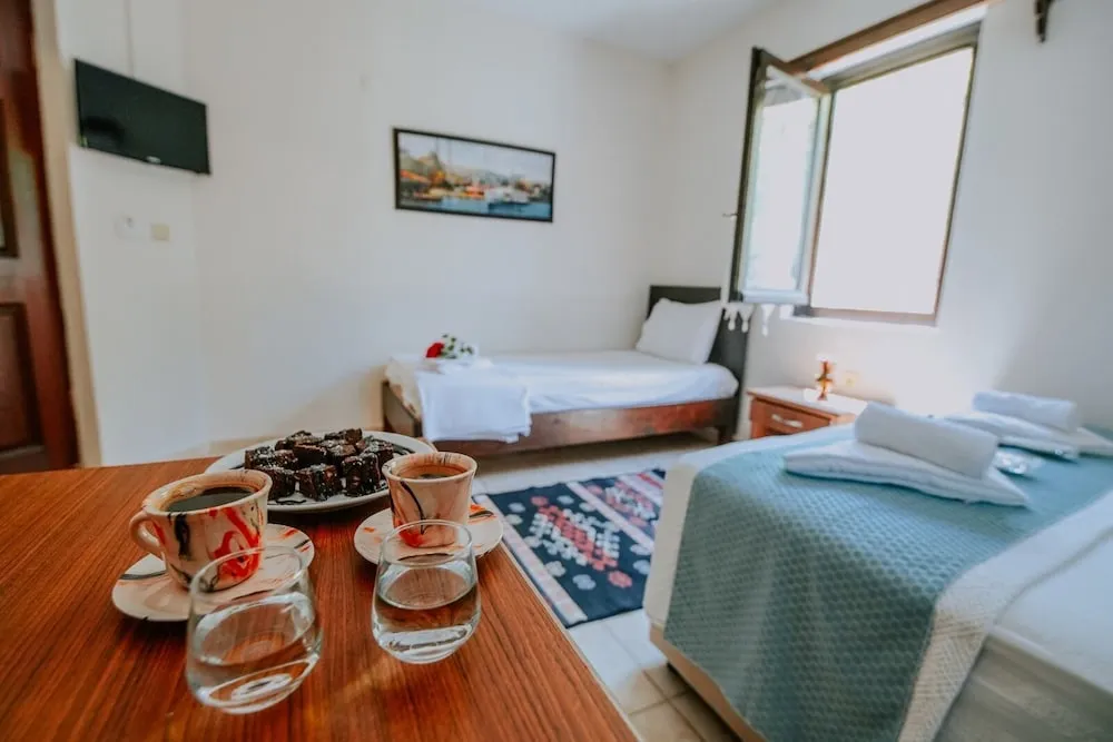 Family Üç Kişilik Oda