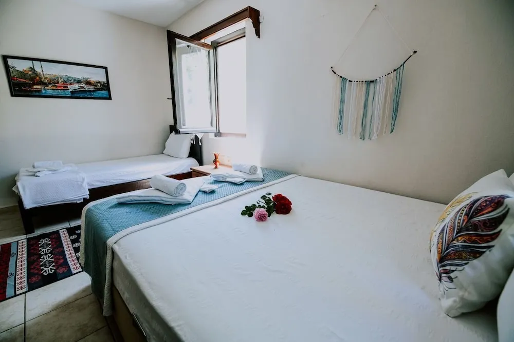 Family Üç Kişilik Oda