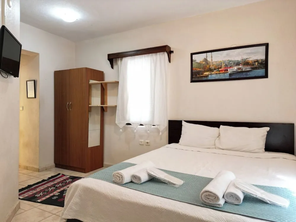 Classic Tek Büyük Yataklı Oda