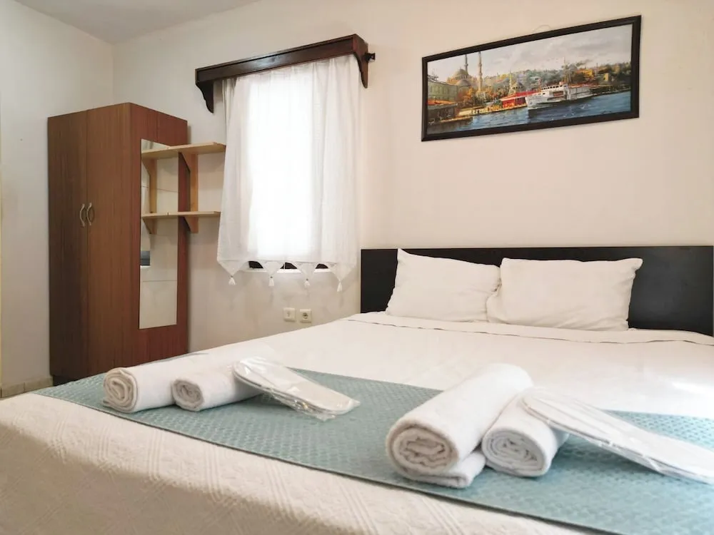 Classic Tek Büyük Yataklı Oda