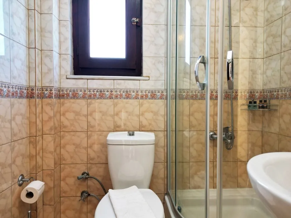 Deluxe Üç Kişilik Oda