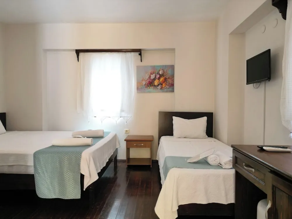 Deluxe Üç Kişilik Oda