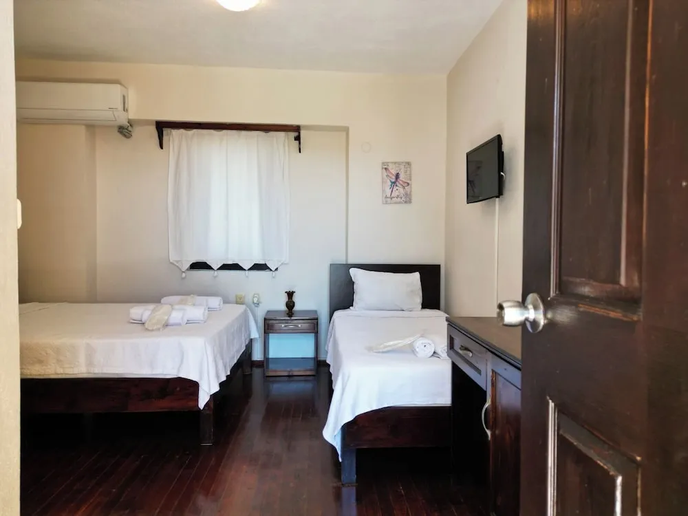 Deluxe Üç Kişilik Oda