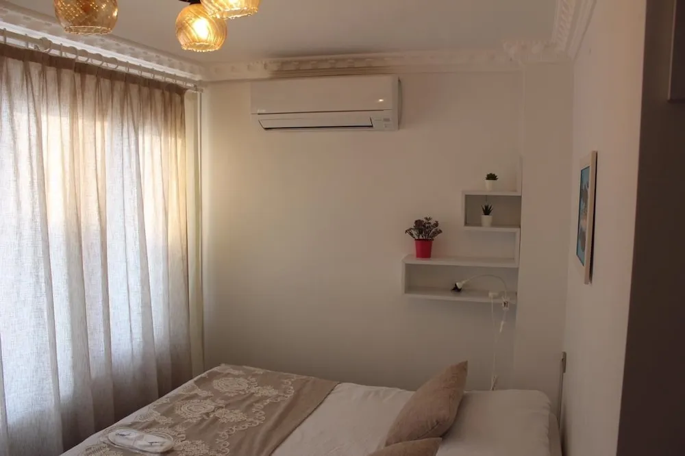 Economy Tek Büyük Yataklı Oda, 1 Çift Kişilik Yatak, Balkon/Veranda, Deniz Manzaralı