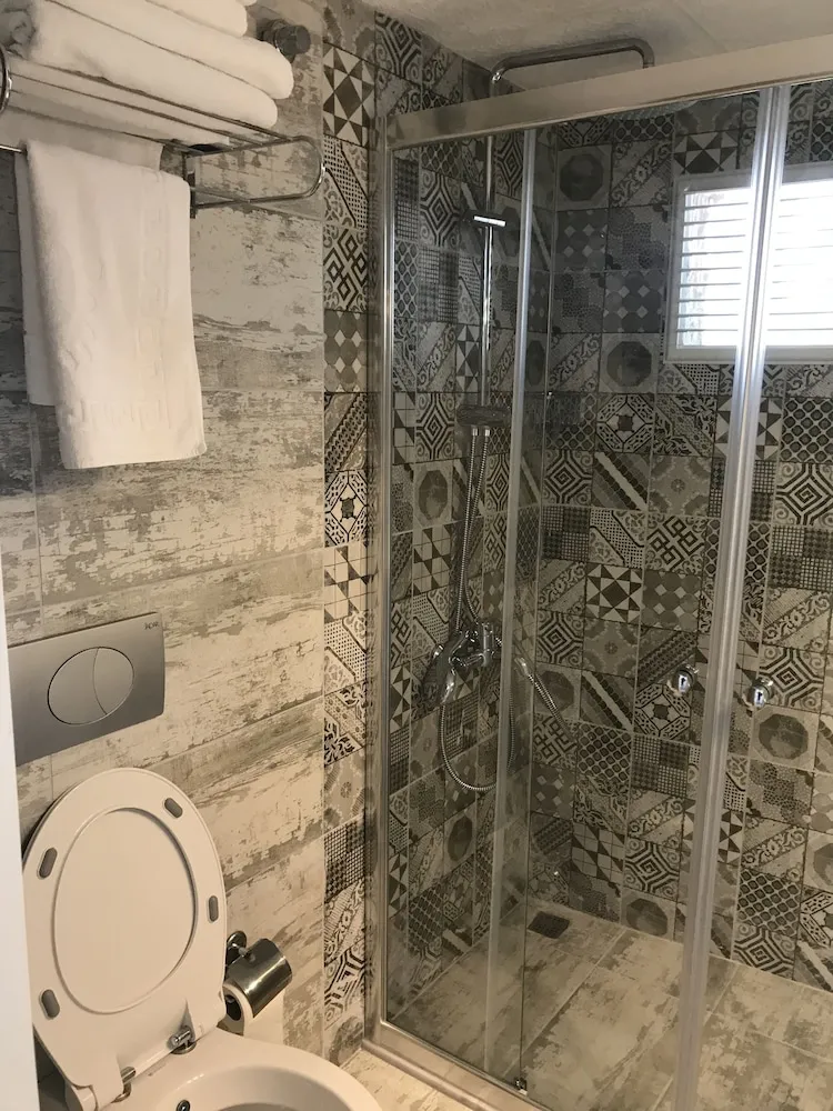 Deluxe Tek Büyük Yataklı Oda, Deniz Manzaralı