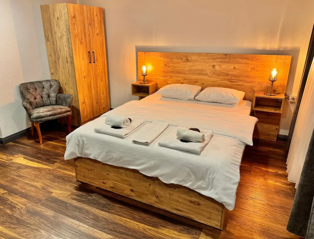 Standard Double Room with Garden