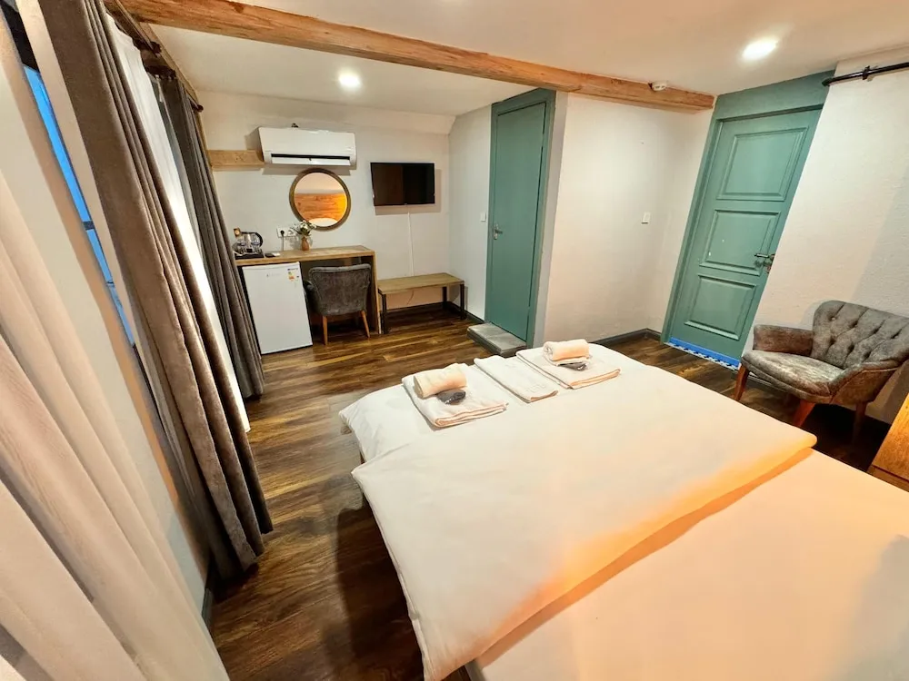 Standard Double Room with Garden