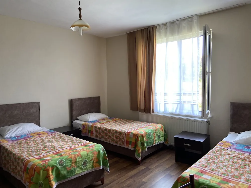 Stüdyo, 3 Tek Kişilik Yatak