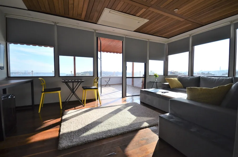 Deluxe Çatı Katı Süiti (Penthouse)