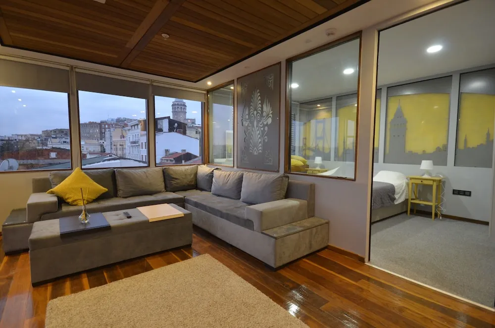 Deluxe Çatı Katı Süiti (Penthouse)