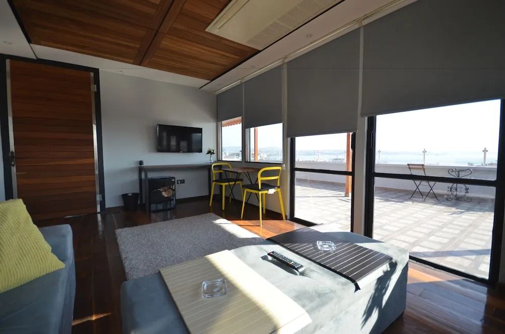 Deluxe Çatı Katı Süiti (Penthouse)