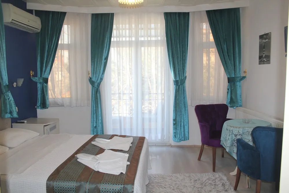 Deluxe Tek Büyük Yataklı Oda, Deniz Manzaralı