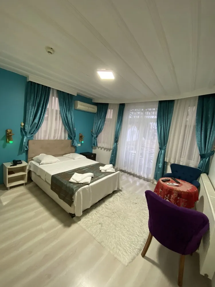 Deluxe Tek Büyük Yataklı Oda, Deniz Manzaralı