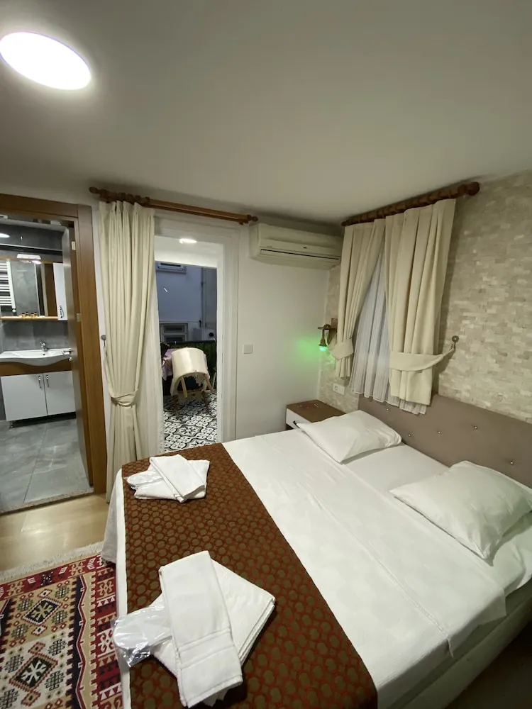 Deluxe Tek Büyük Yataklı Oda, 1 Çift Kişilik Yatak, Balkonlu