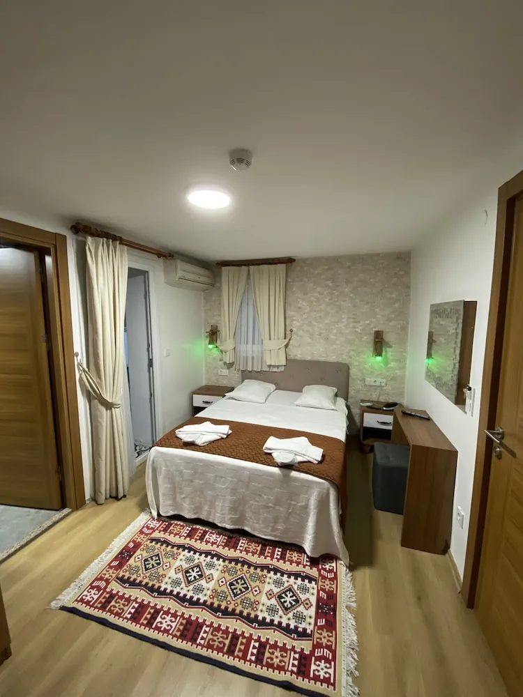Deluxe Tek Büyük Yataklı Oda, 1 Çift Kişilik Yatak, Balkonlu