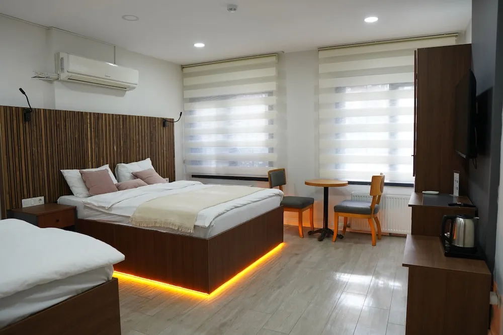 Triple room